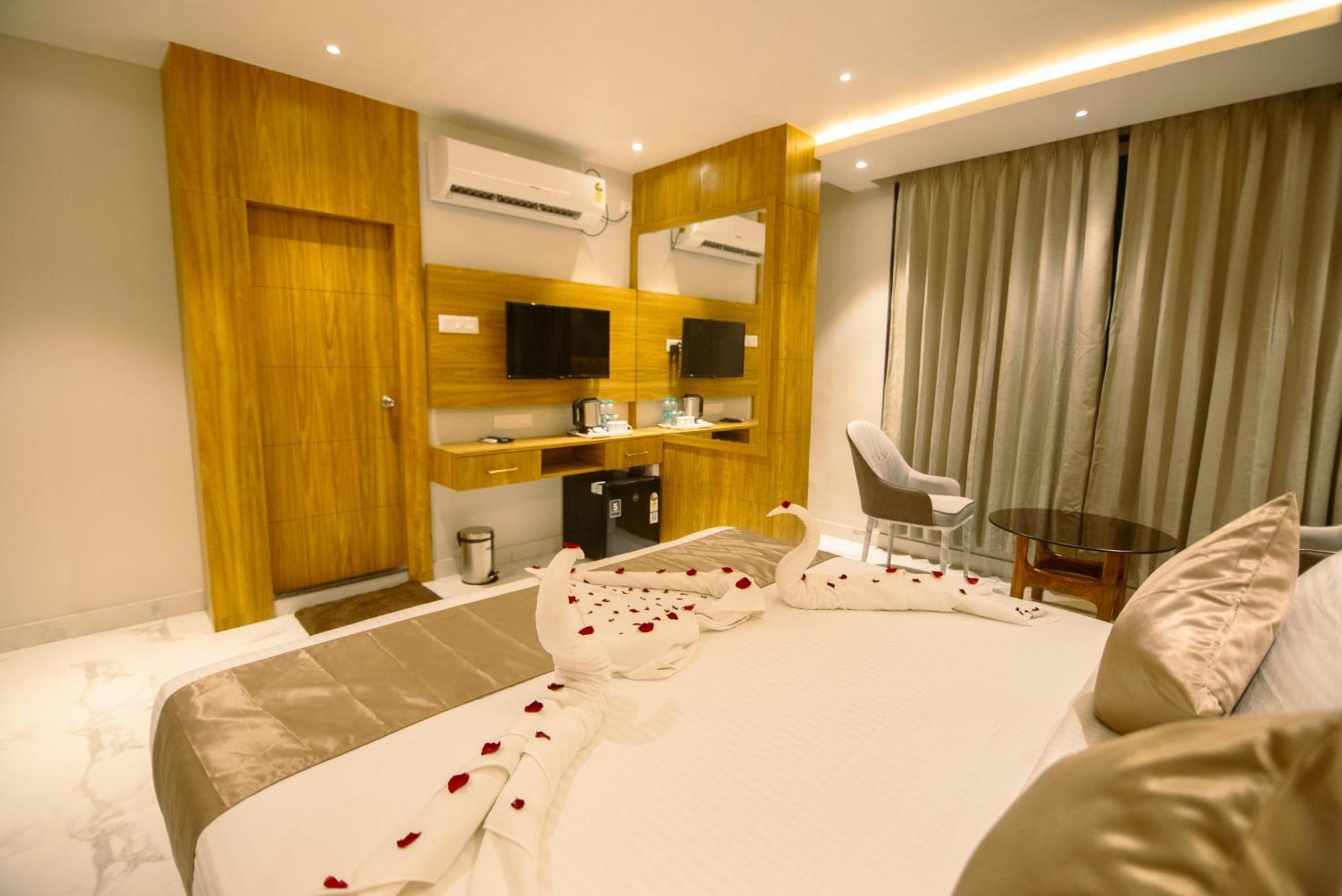 Hotel Dc Star Kalküta Dış mekan fotoğraf