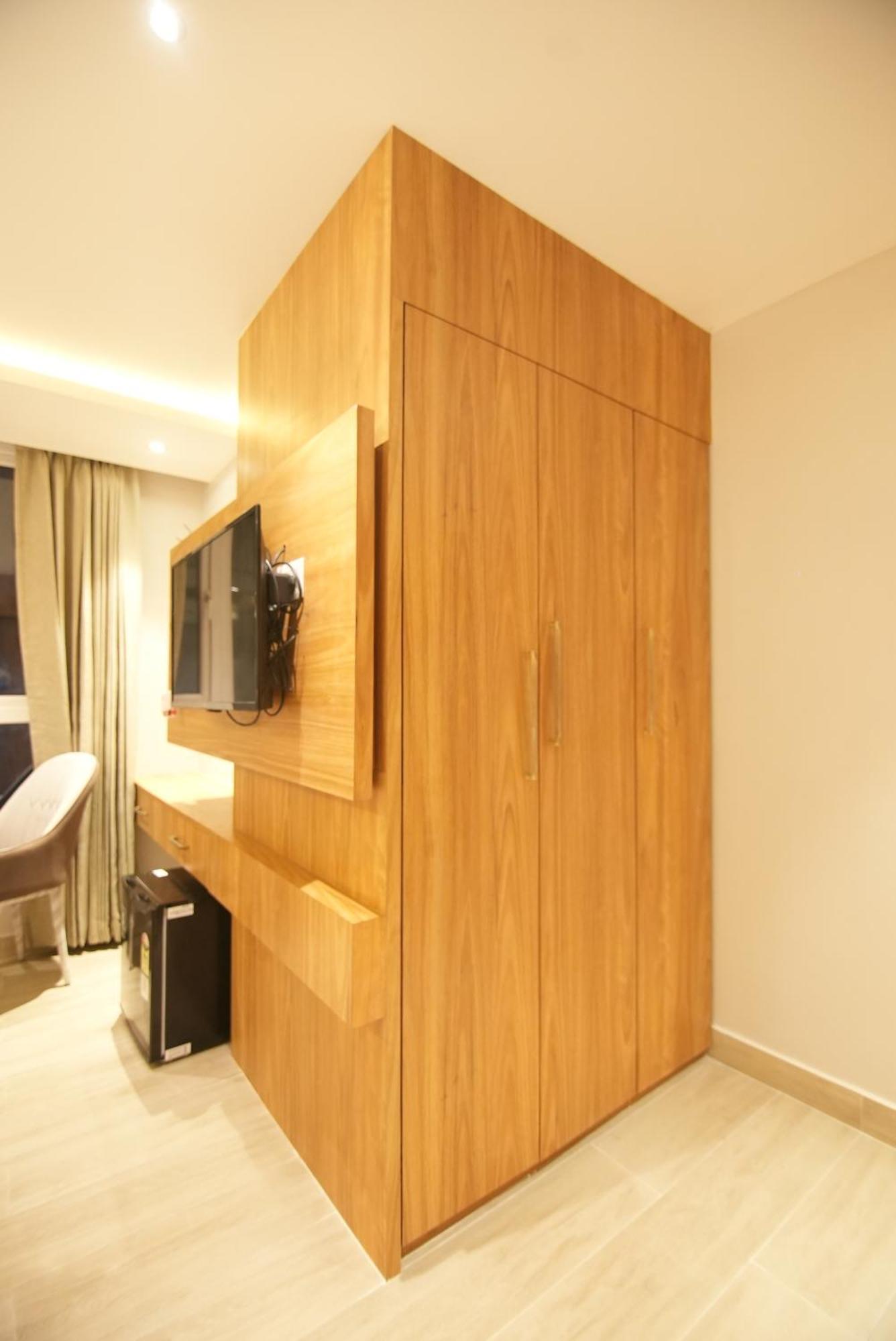 Hotel Dc Star Kalküta Dış mekan fotoğraf