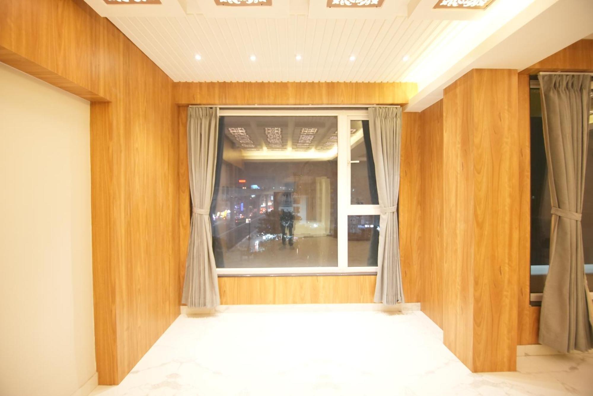 Hotel Dc Star Kalküta Dış mekan fotoğraf