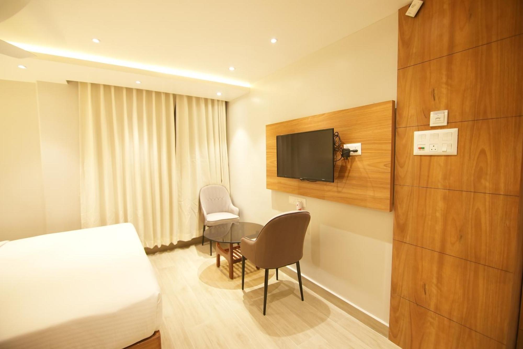 Hotel Dc Star Kalküta Dış mekan fotoğraf
